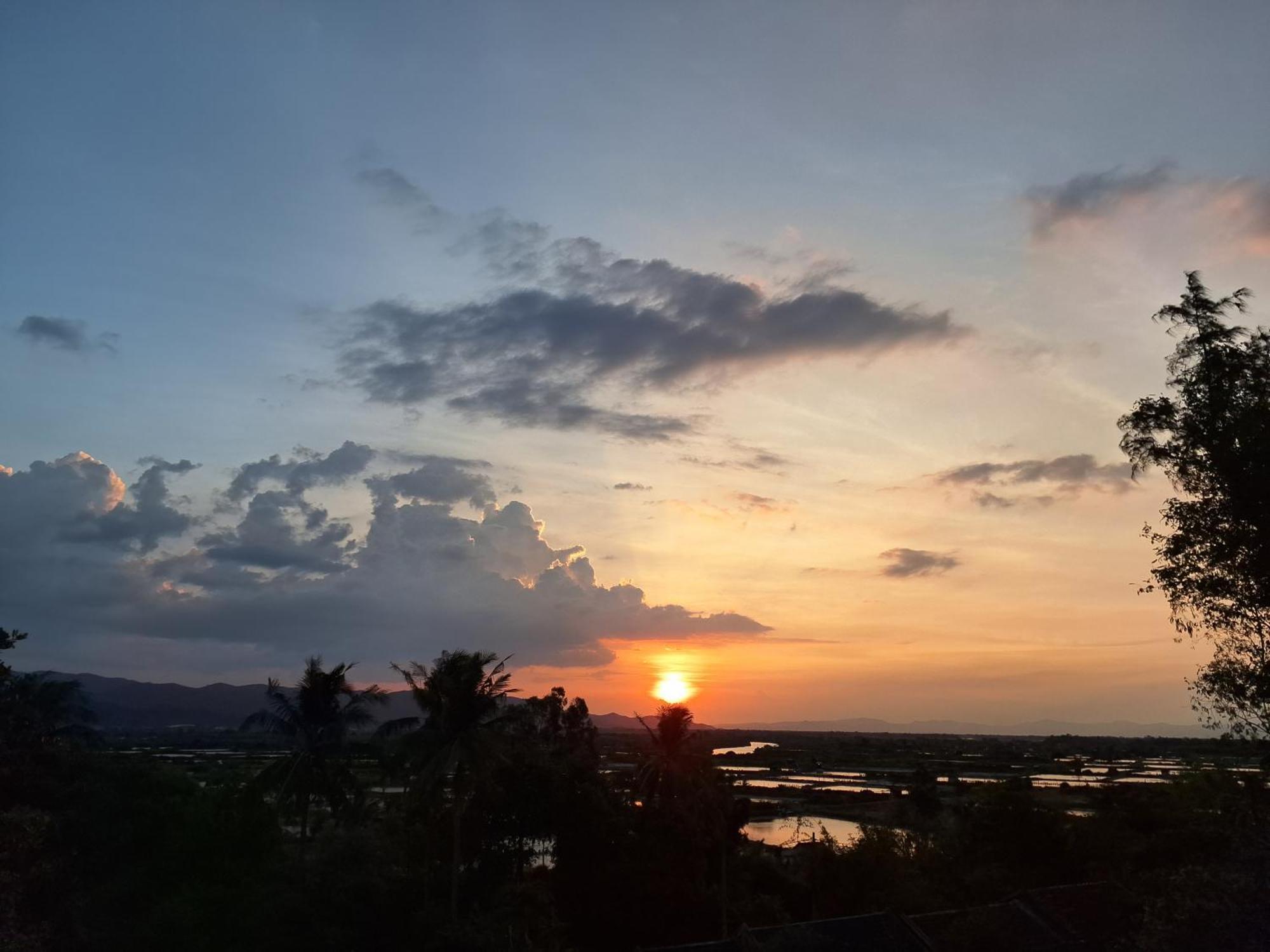 Homestay Dat Phu Tuy Hoa Exterior photo